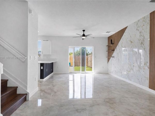 11968 NW 46th St, Coral Springs, FL 33076