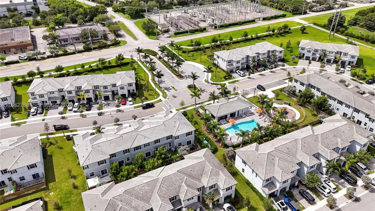 11968 NW 46th St, Coral Springs, FL 33076 Photo