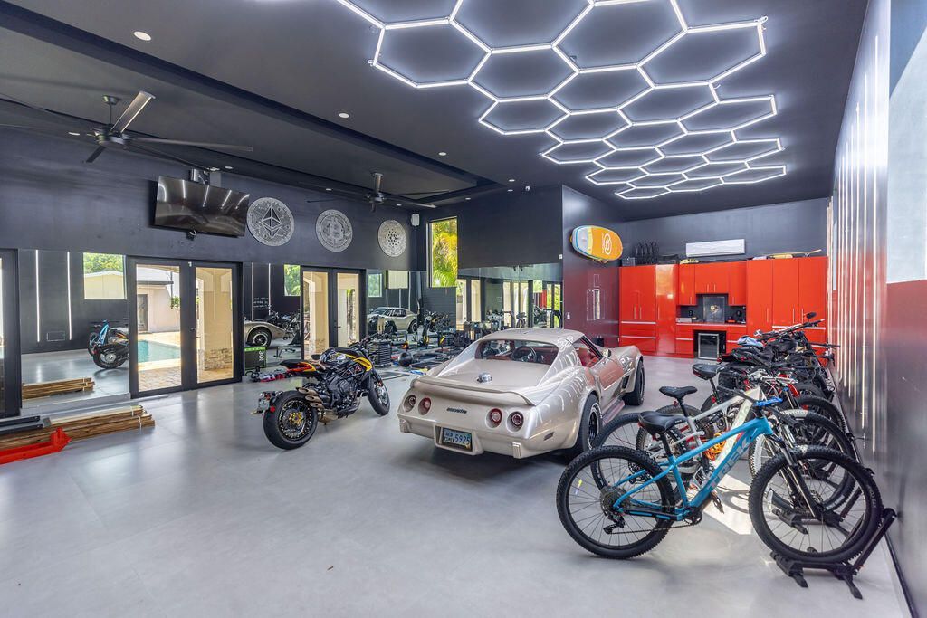 290 NW 6th Street, Boca Raton, FL 33432 Photo