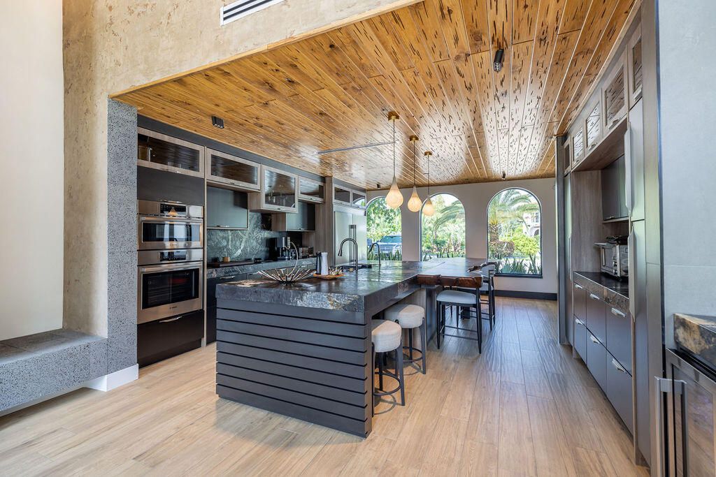 290 NW 6th Street, Boca Raton, FL 33432 Photo