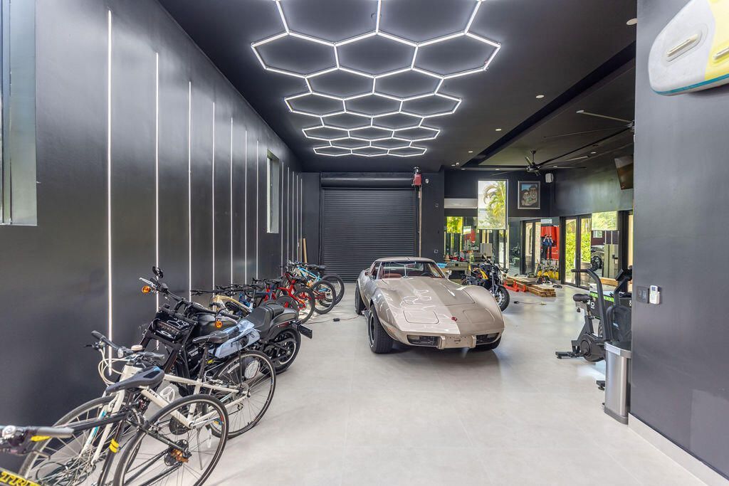 290 NW 6th Street, Boca Raton, FL 33432 Photo