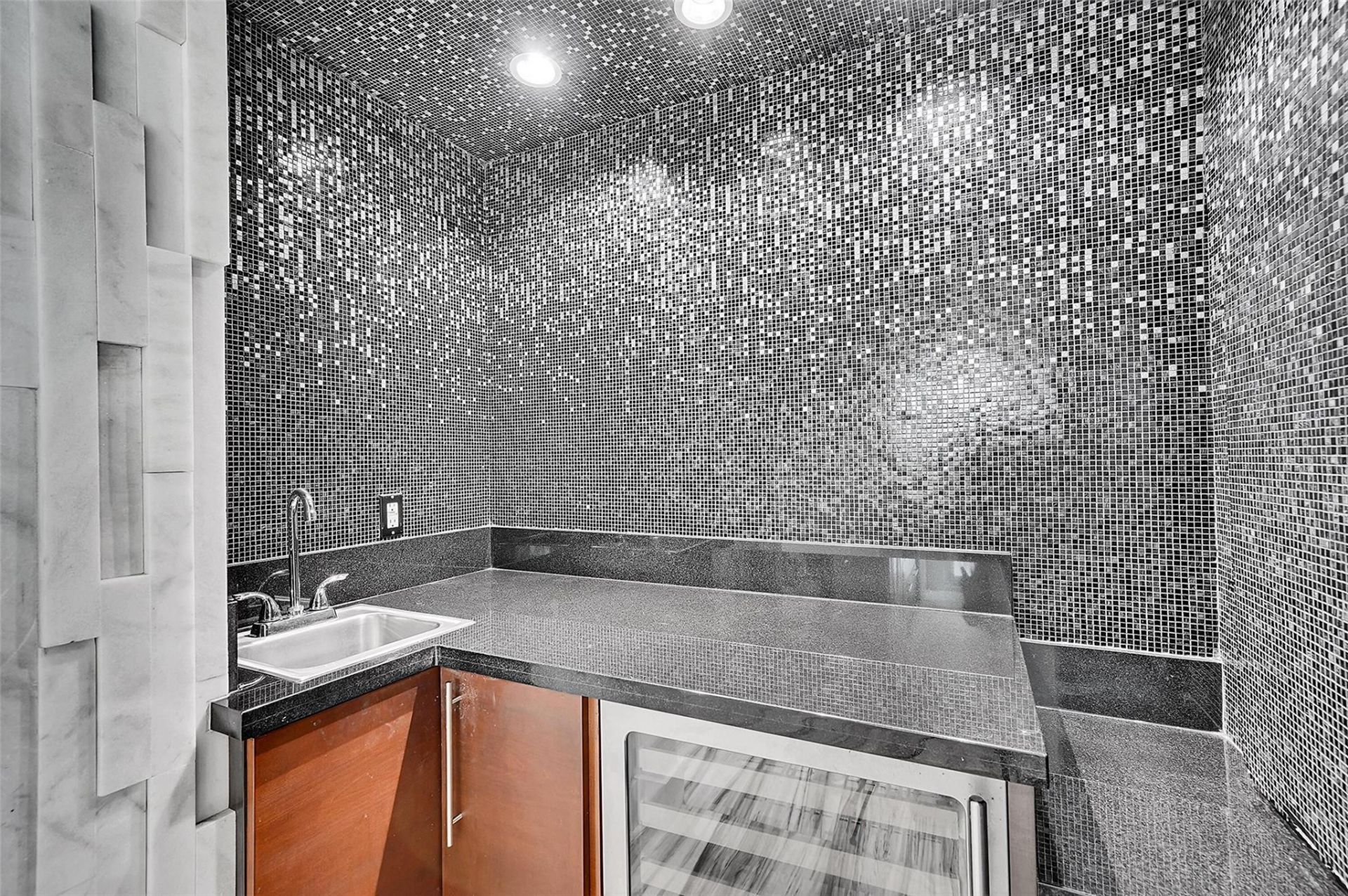 101 S Fort Lauderdale Beach Boulevard, Unit 208, Fort Lauderdale, FL 33316 Photo