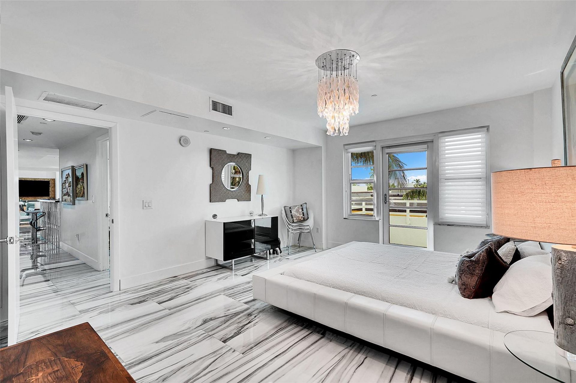 101 S Fort Lauderdale Beach Boulevard, Unit 208, Fort Lauderdale, FL 33316 Photo