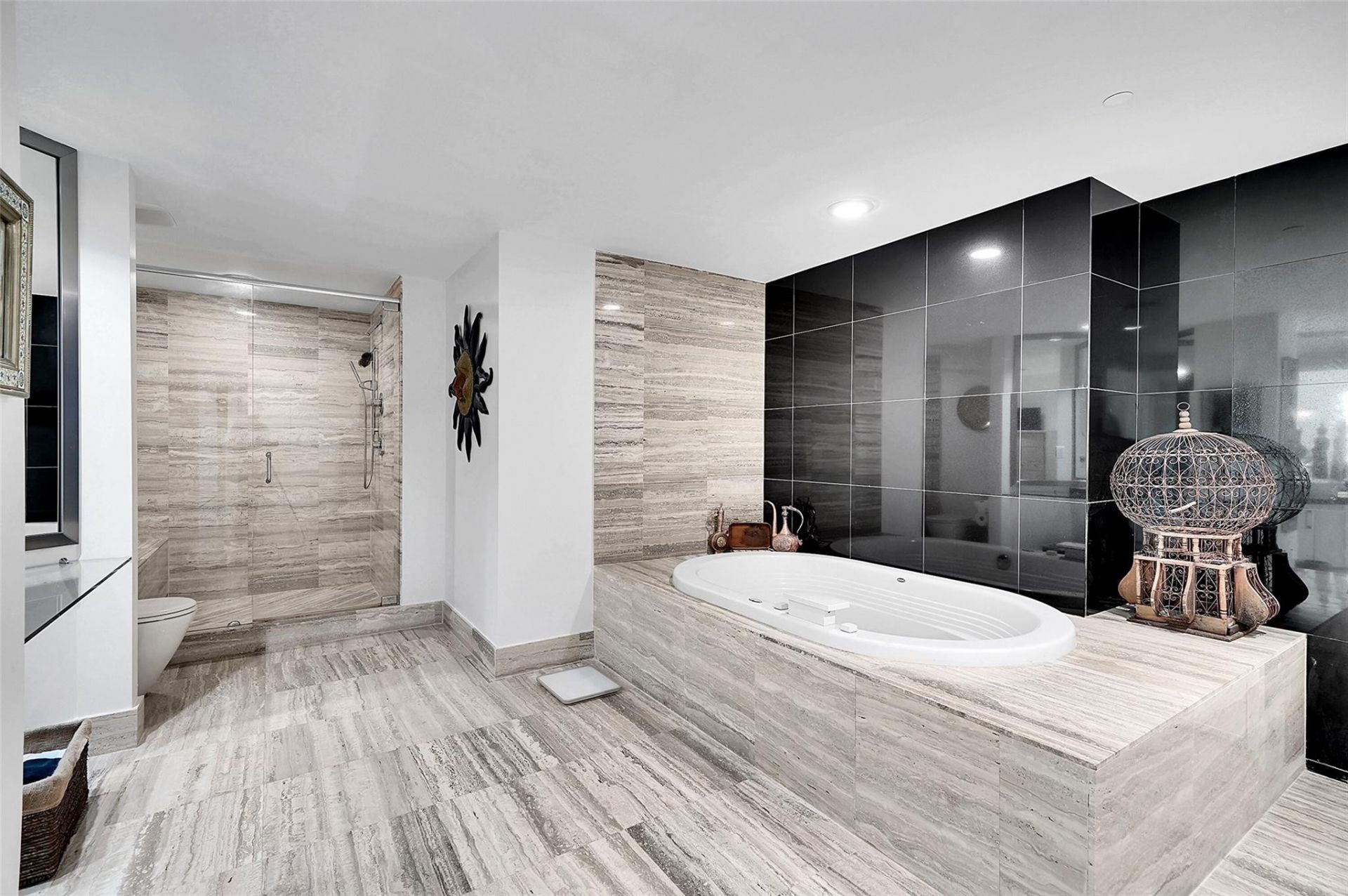 101 S Fort Lauderdale Beach Boulevard, Unit 208, Fort Lauderdale, FL 33316 Photo