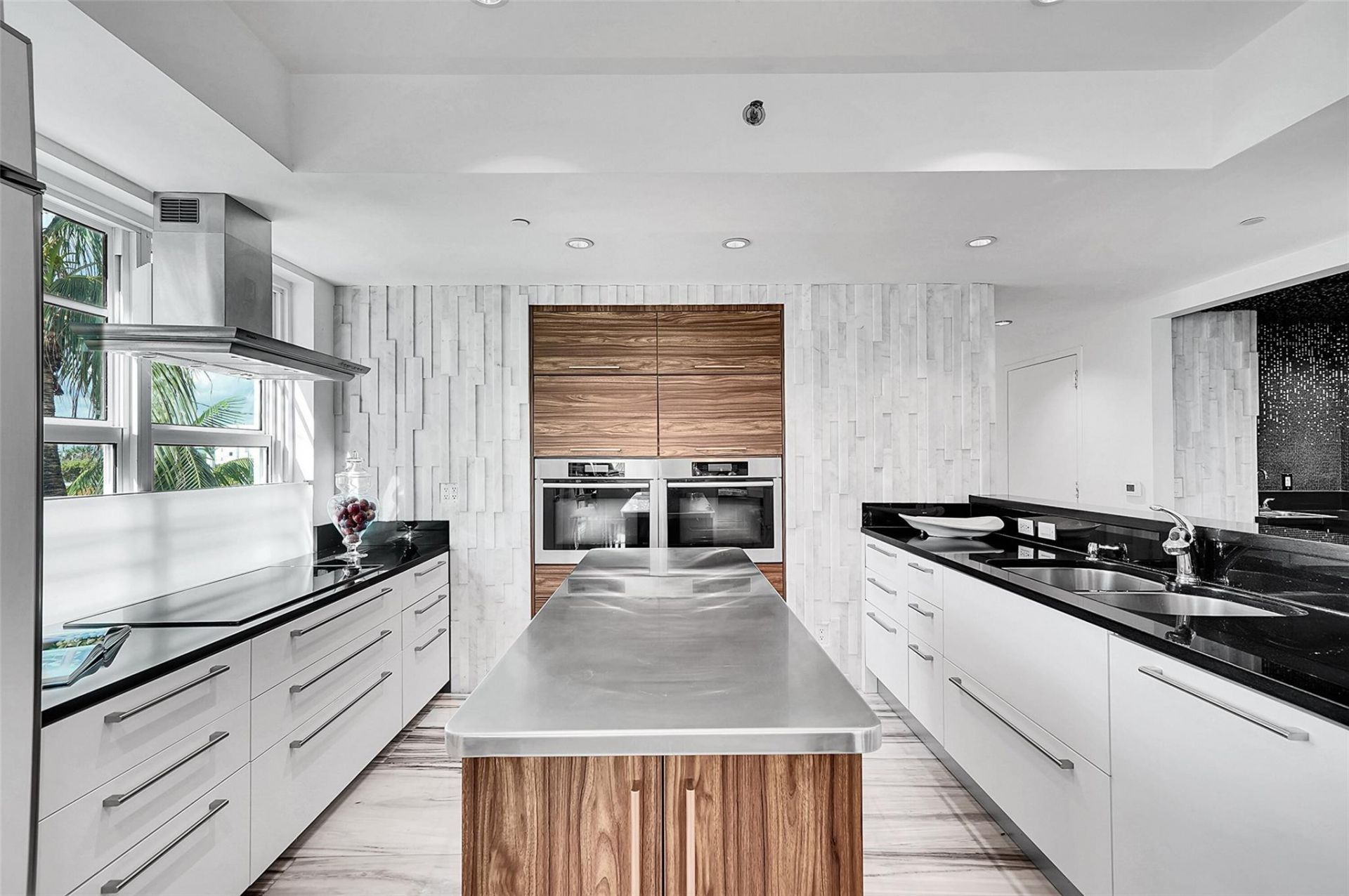 101 S Fort Lauderdale Beach Boulevard, Unit 208, Fort Lauderdale, FL 33316 Photo