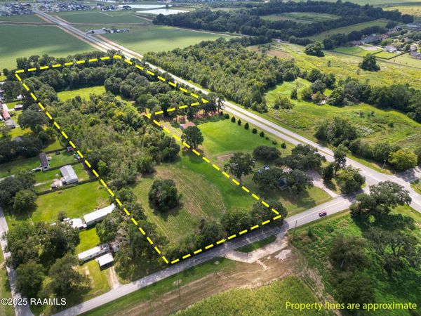 1335 S Bernard Road , Broussard, LA 70518