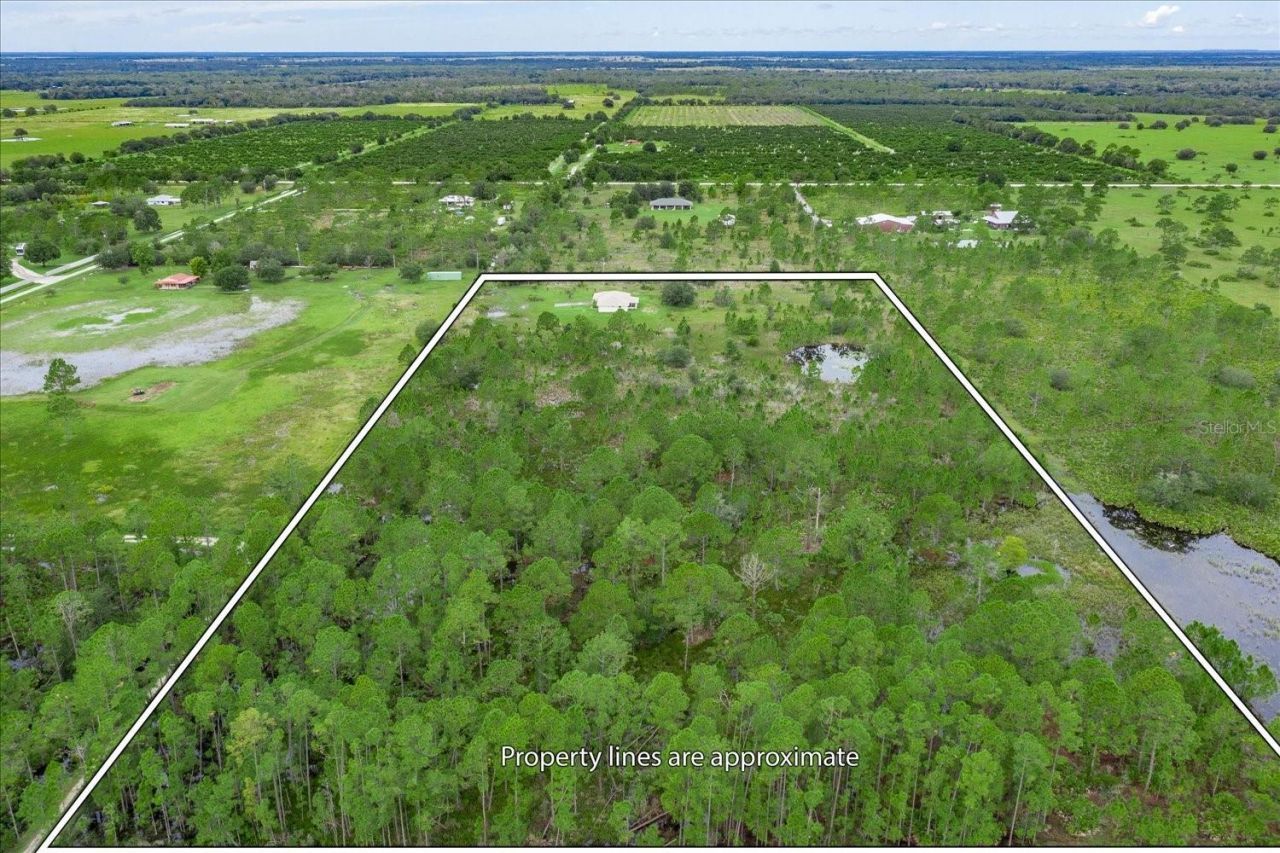 30 Milky Way, Venus, FL 33960 Photo