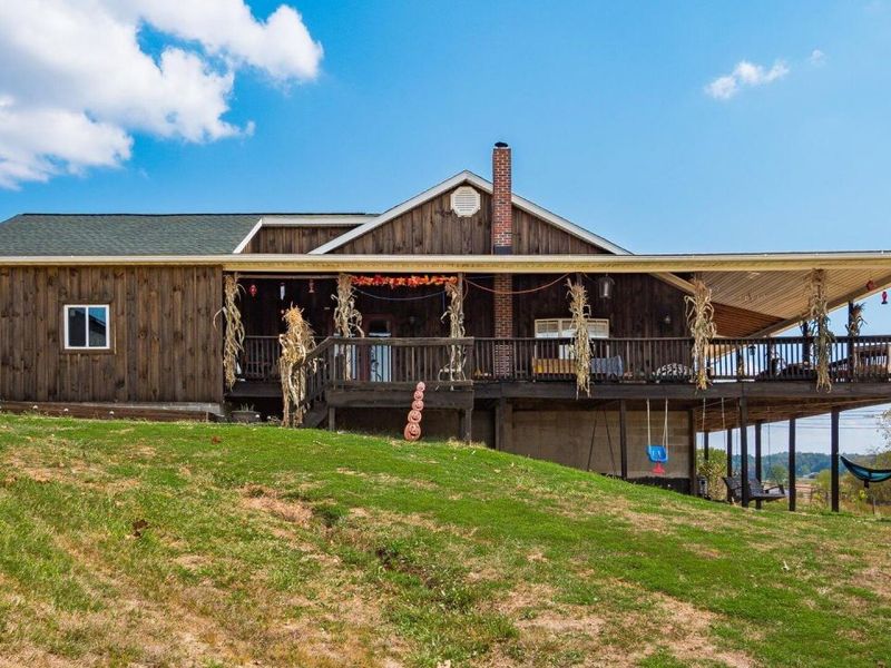 18513 Hobbler Lane, Lore City, OH 43755 Photo 3