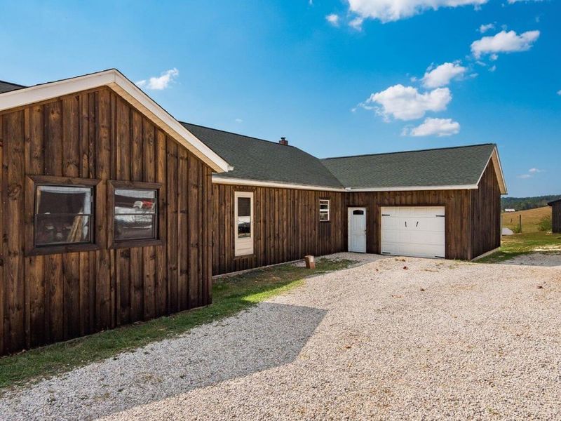 18513 Hobbler Lane, Lore City, OH 43755 Photo 30