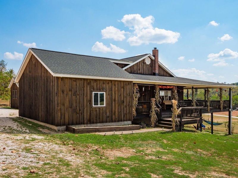 18513 Hobbler Lane, Lore City, OH 43755 Photo 4