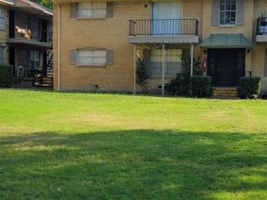 3520 Parkridge Drive, Unit 114, Dallas, TX 75234