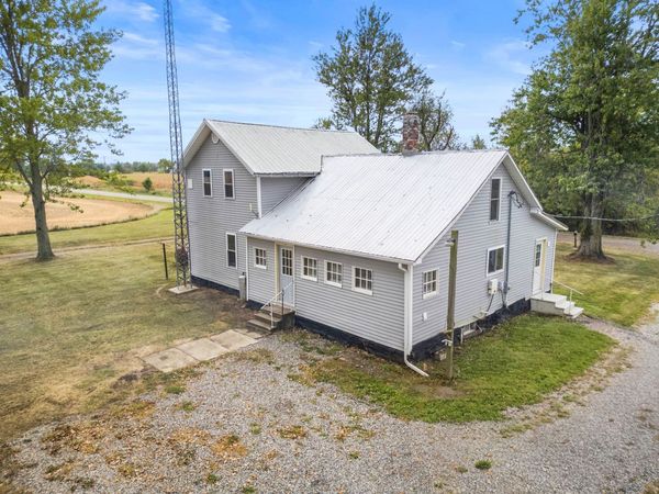 13151 S Tripp Road, Waldron, MI 49288