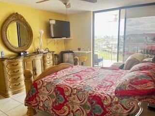 7020 Half Moon Circle, Unit 410, Hypoluxo, FL 33462 Photo