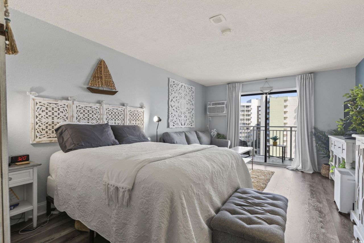 1207 S Ocean Blvd. Photo 9