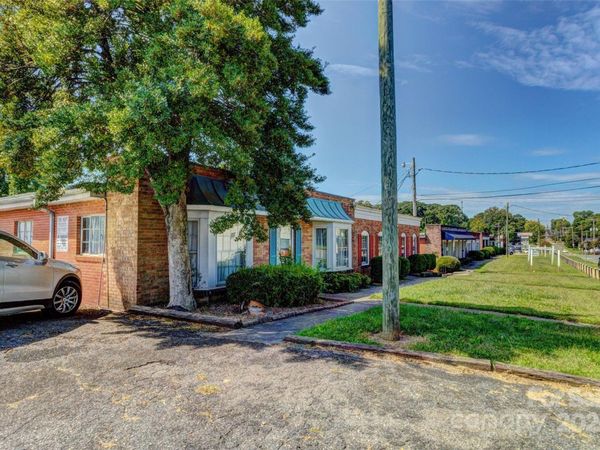 617 E 2nd Avenue, Gastonia, NC 28054