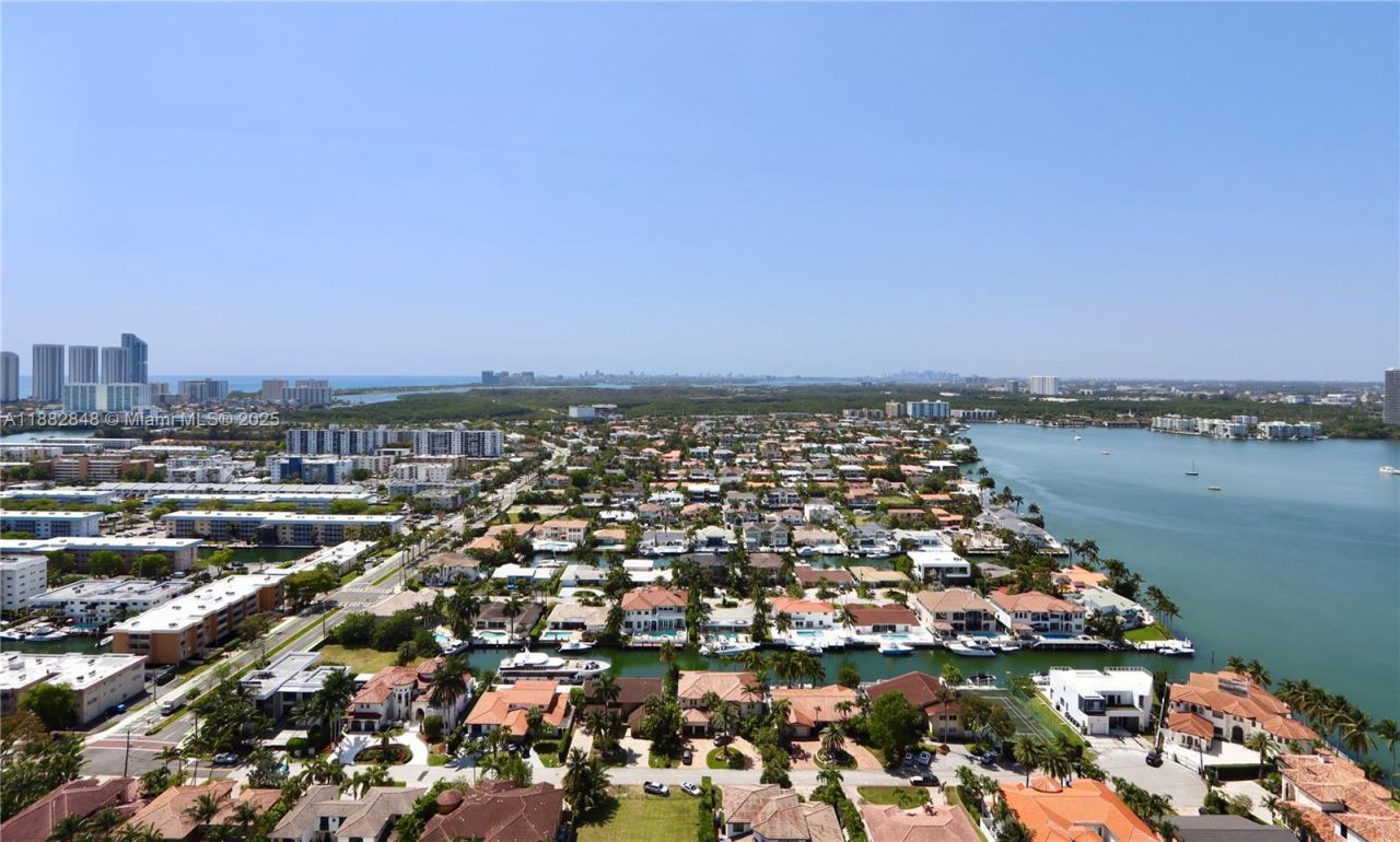 1000 Island Blvd, Unit PH2, Aventura, FL 33160 Photo