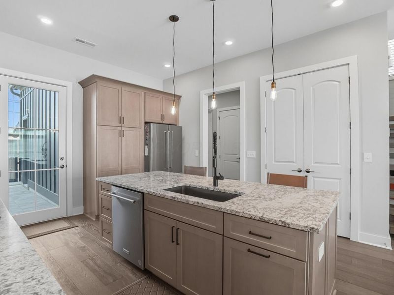 2872 Kobuk Drive, Columbus, OH 43228 Photo 18