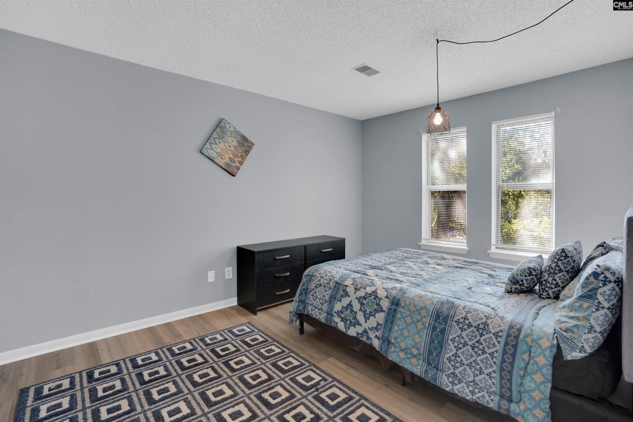 205 Timber Court Photo 5