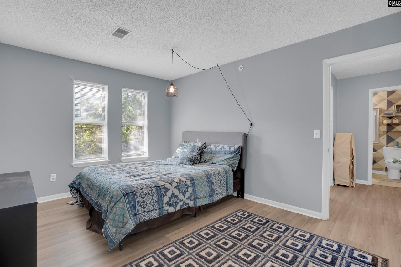 205 Timber Court Photo 6