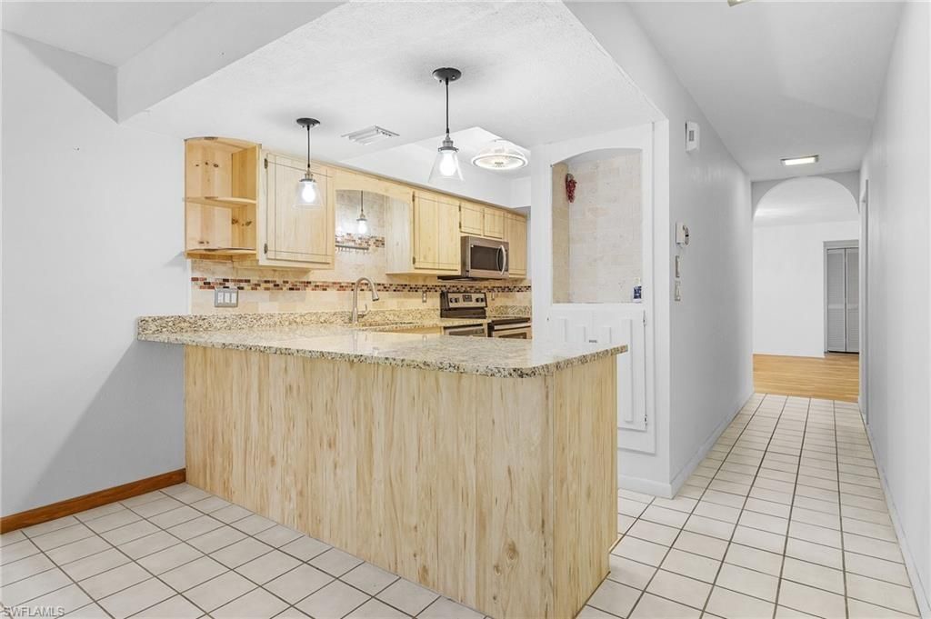 1907 SE 40th Ter, Unit 102, Cape Coral, FL 33904 Photo