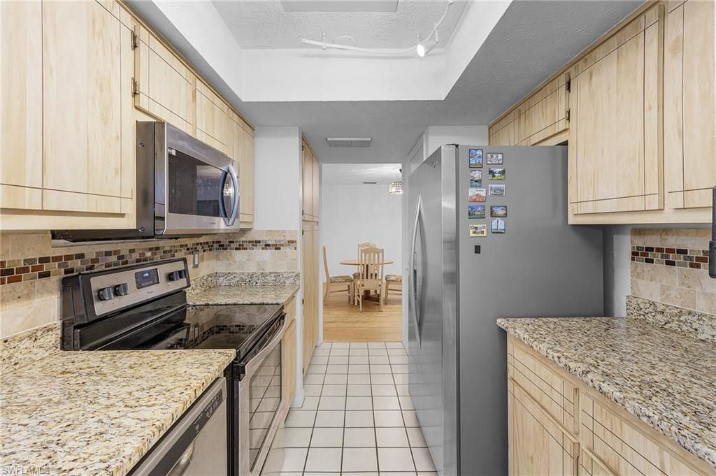 1907 SE 40th Ter, Unit 102, Cape Coral, FL 33904 Photo