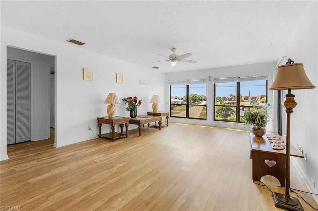 1907 SE 40th Ter, Unit 102, Cape Coral, FL 33904 Photo