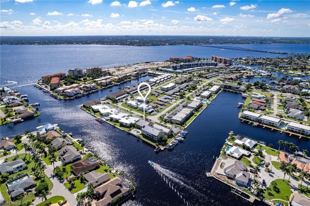 1907 SE 40th Ter, Unit 102, Cape Coral, FL 33904 Photo