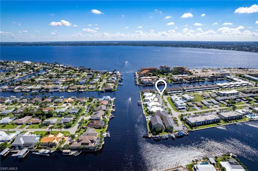 1907 SE 40th Ter, Unit 102, Cape Coral, FL 33904 Photo