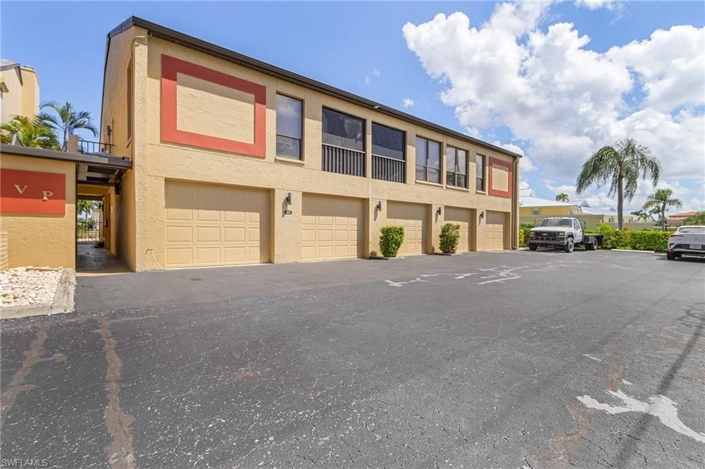 1907 SE 40th Ter, Unit 102, Cape Coral, FL 33904 Photo