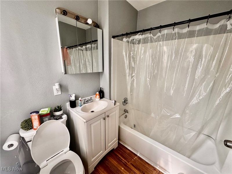 318 Courtland Avenue, Toledo, OH 43609 Photo 11