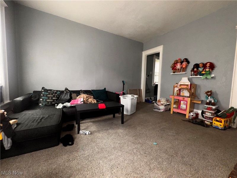 318 Courtland Avenue, Toledo, OH 43609 Photo 9