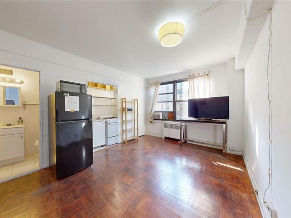 98-34 63rd Drive, Unit 6GG, Rego Park, NY 11374