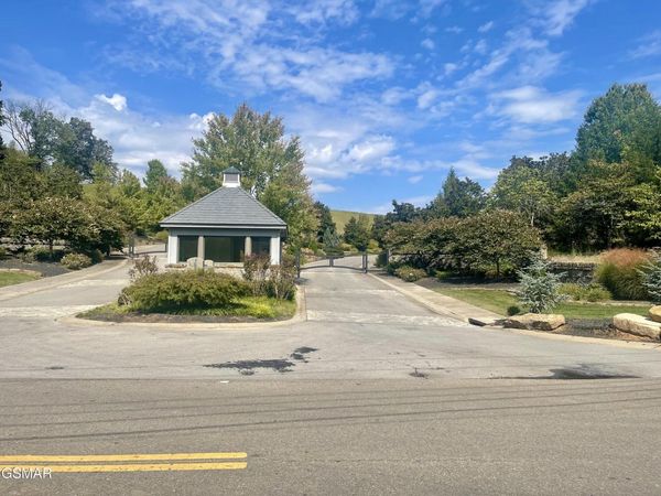 2153 Edgewater Sound, Morristown, TN 37814