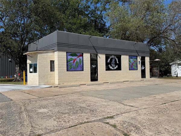 201 N Rodeo Drive, Comanche, OK 73529