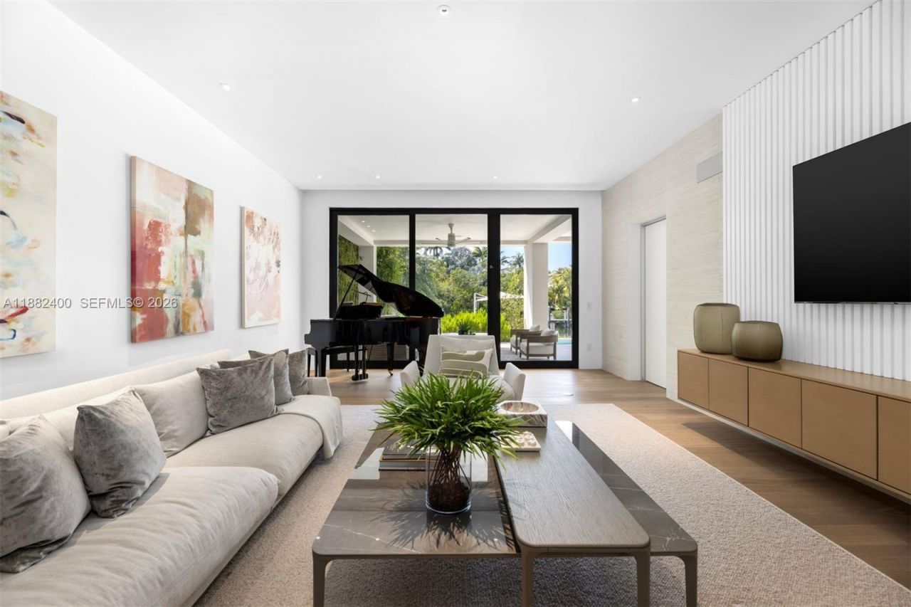 9360 Balada St, Coral Gables, FL 33156 Photo