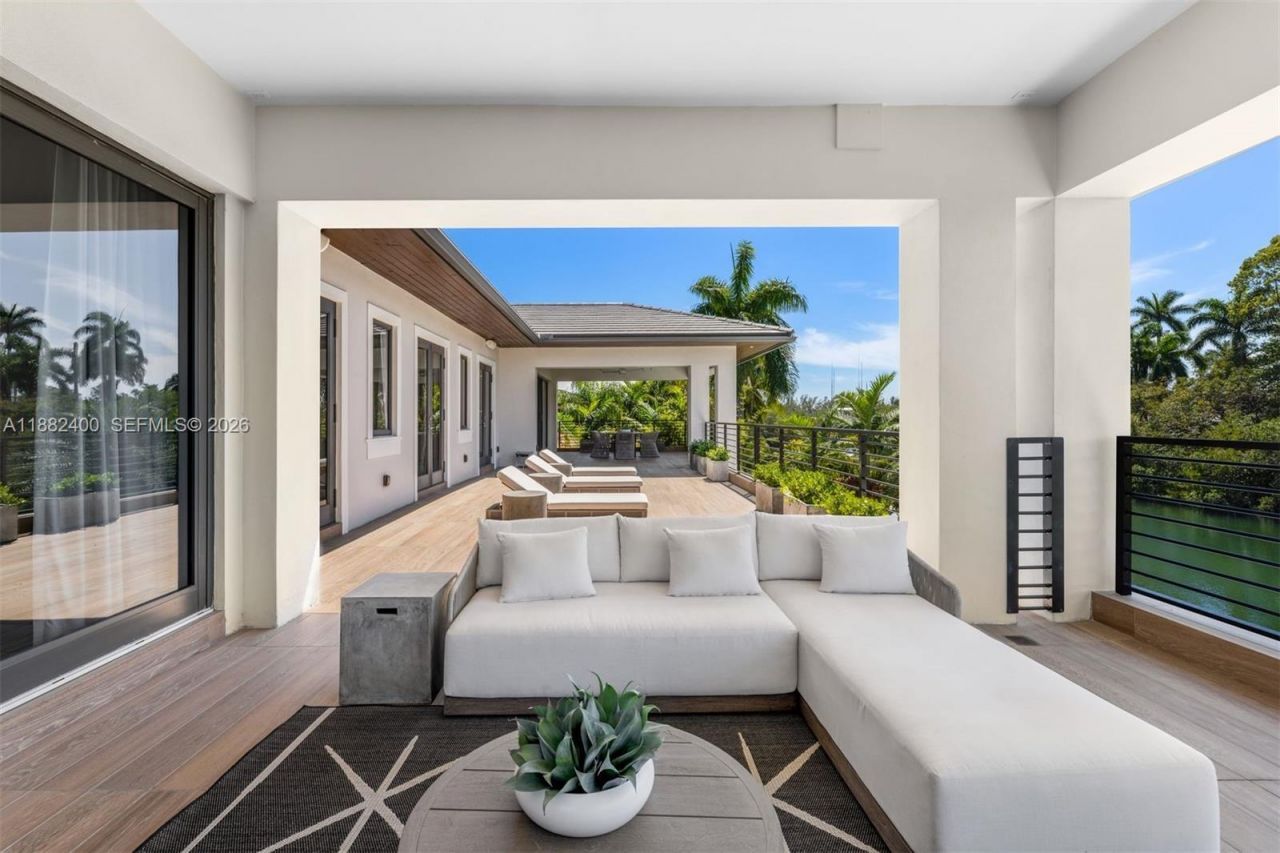 9360 Balada St, Coral Gables, FL 33156 Photo