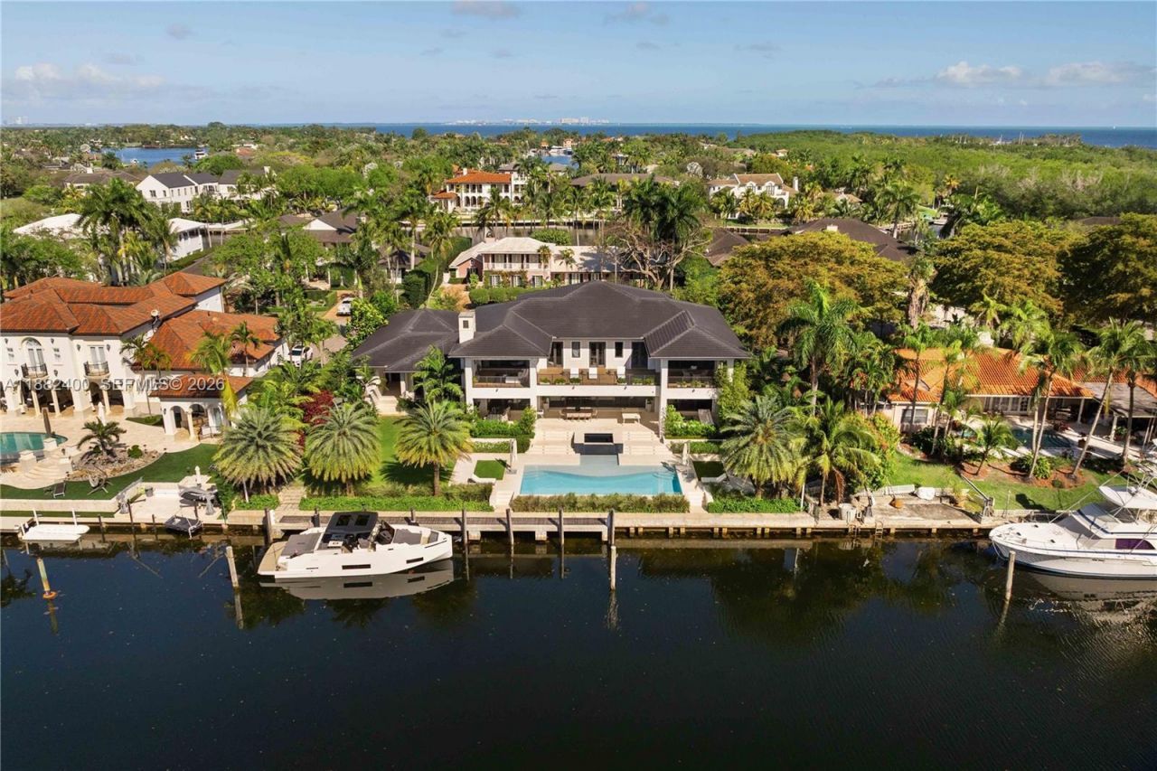 9360 Balada St, Coral Gables, FL 33156 Photo