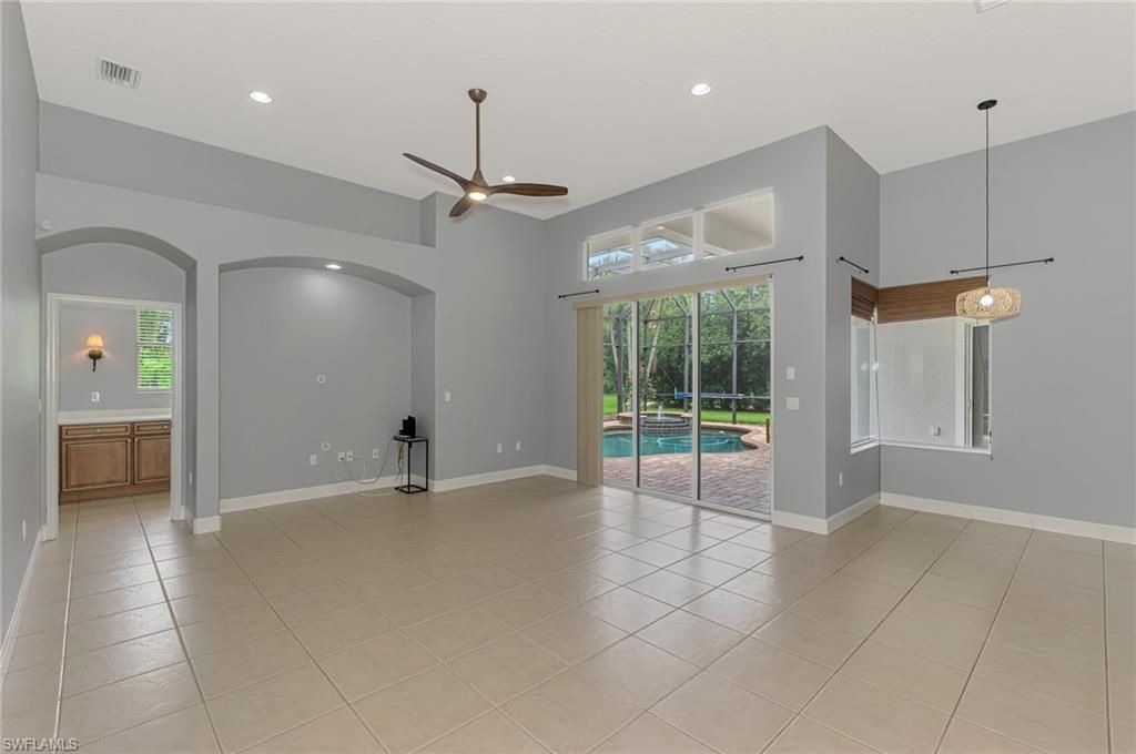 14711 2nd Avenue Cir Ne, Bradenton, FL 34212 Photo