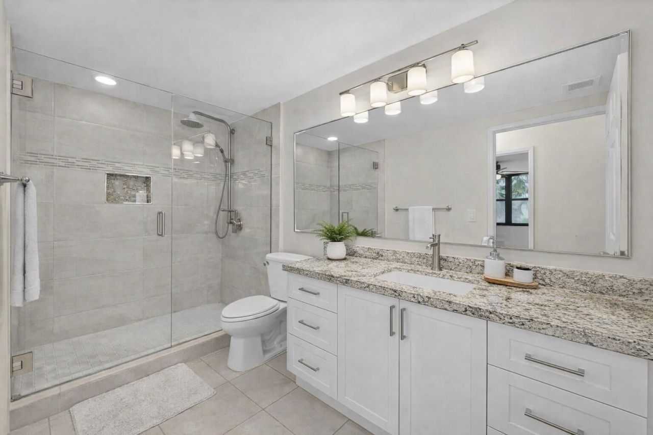 651 Okeechobee Boulevard, Unit 302, West Palm Beach, FL 33401 Photo