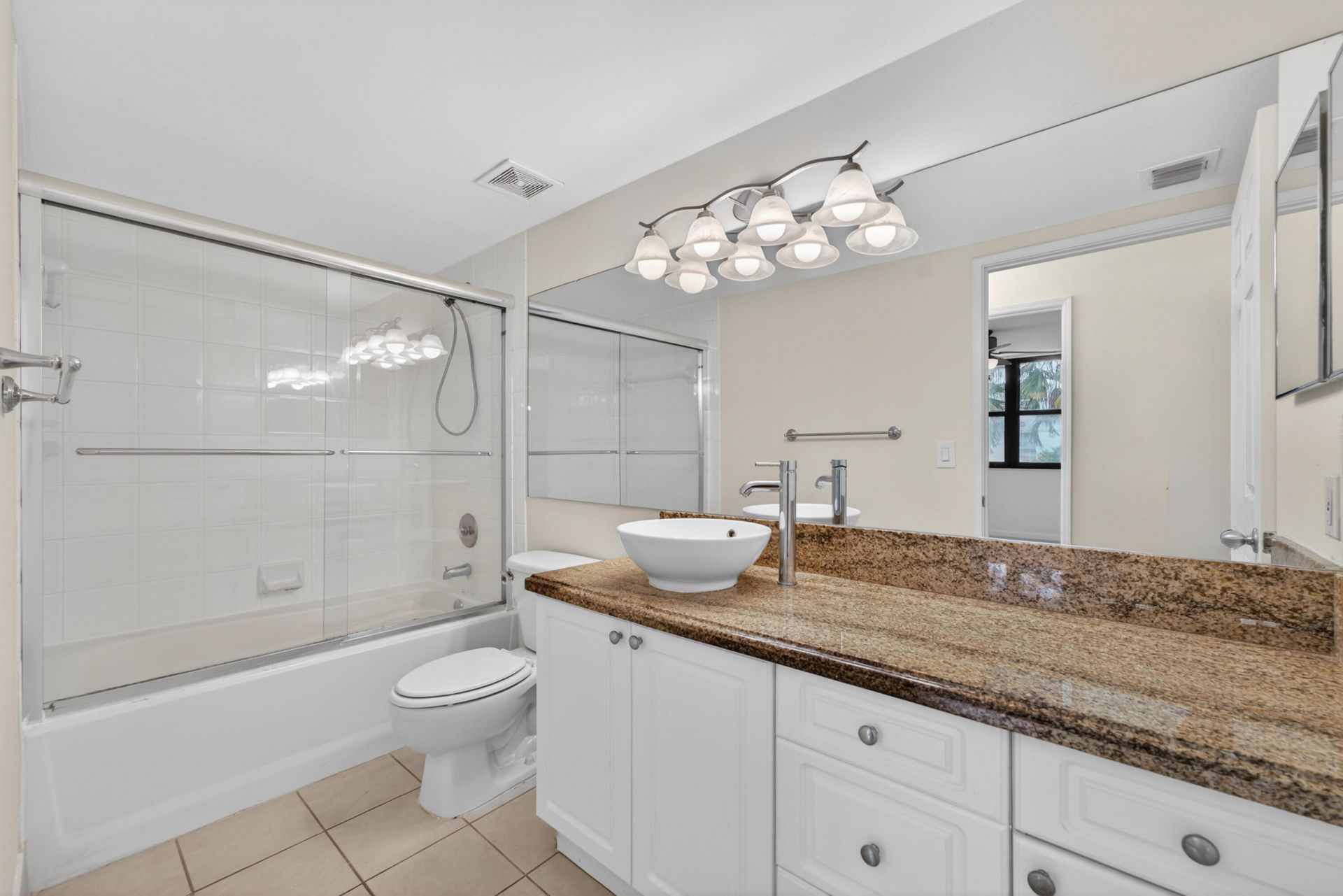 651 Okeechobee Boulevard, Unit 302, West Palm Beach, FL 33401 Photo