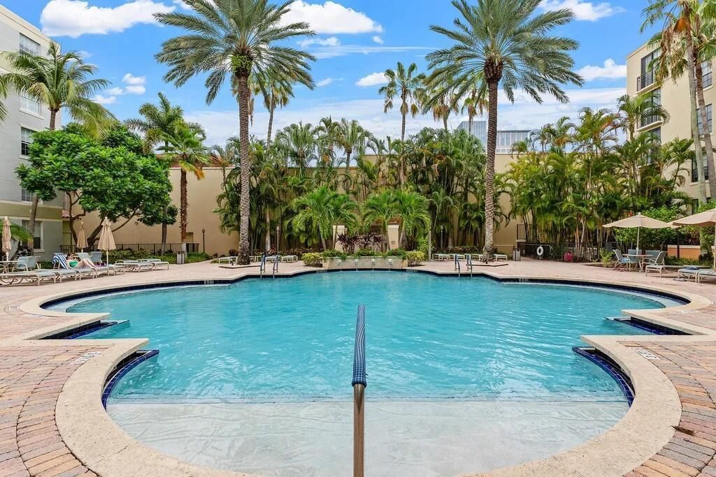 651 Okeechobee Boulevard, Unit 302, West Palm Beach, FL 33401 Photo