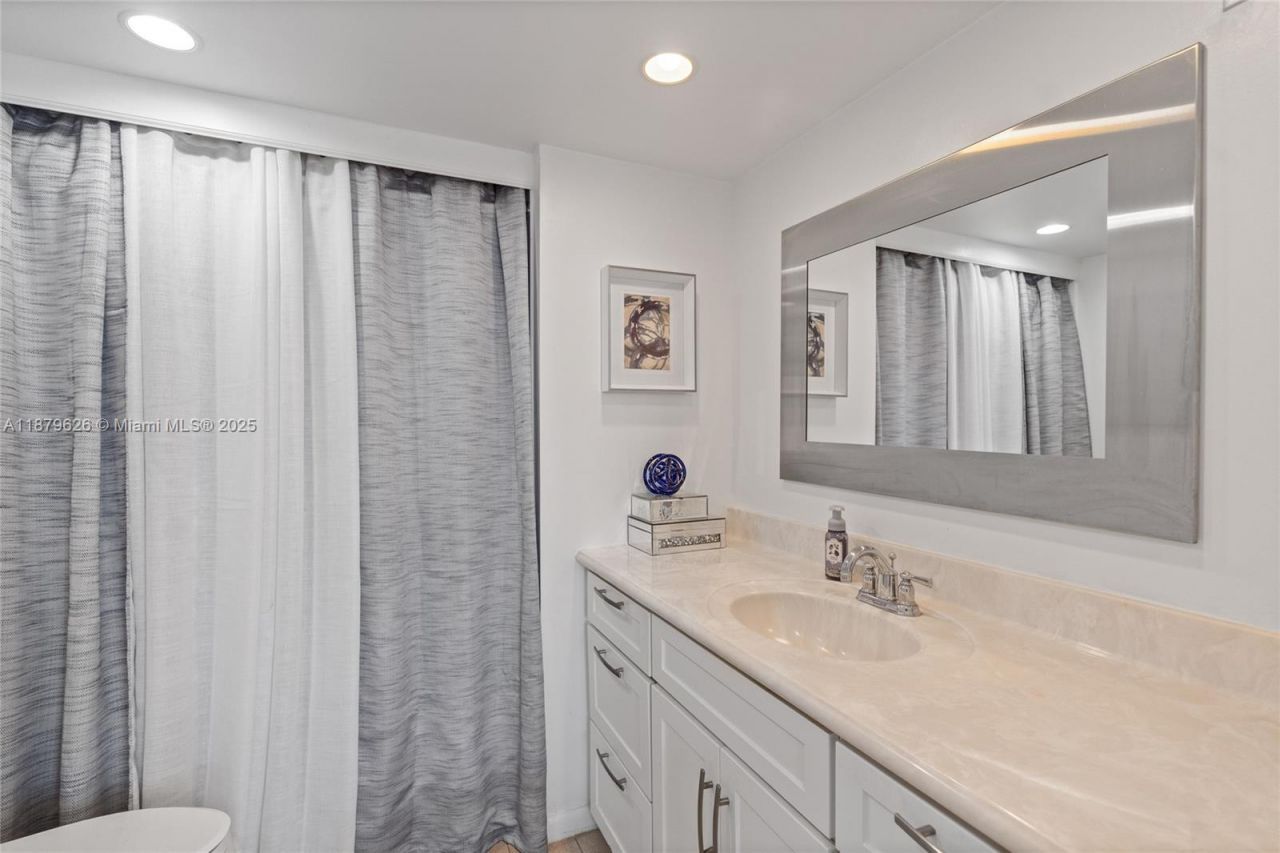 2841 N Ocean Blvd, Unit 602, Fort Lauderdale, FL 33308 Photo