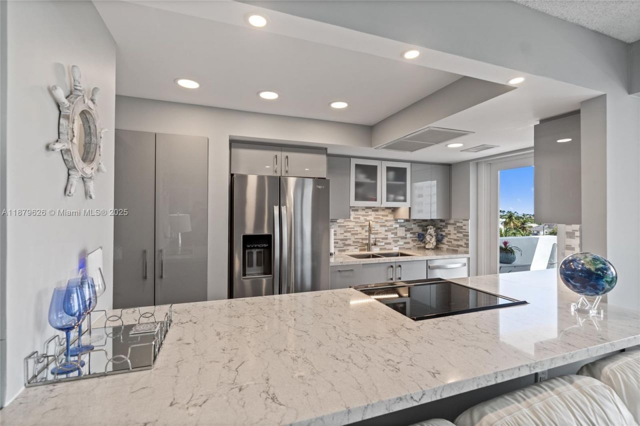 2841 N Ocean Blvd, Unit 602, Fort Lauderdale, FL 33308 Photo