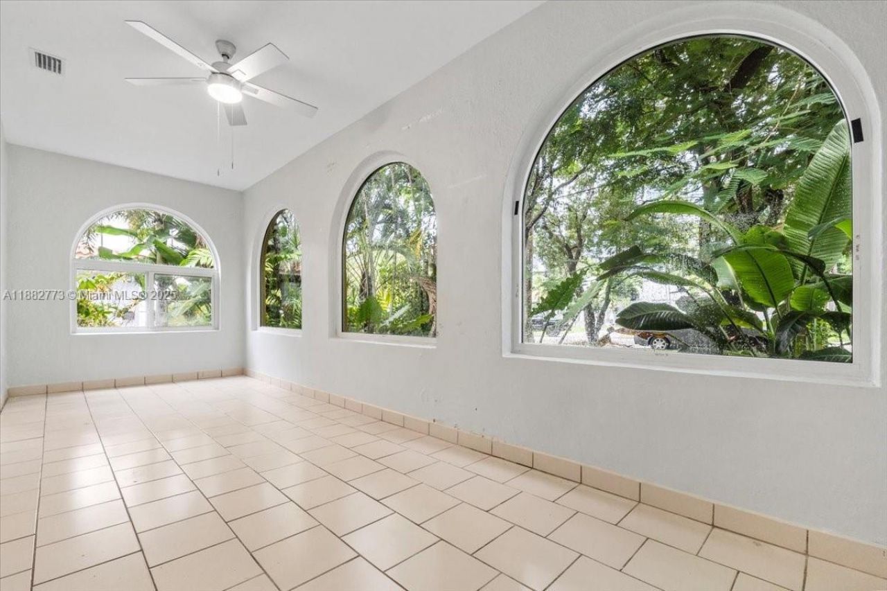 34 SW 18th Rd, Miami, FL 33129 Photo