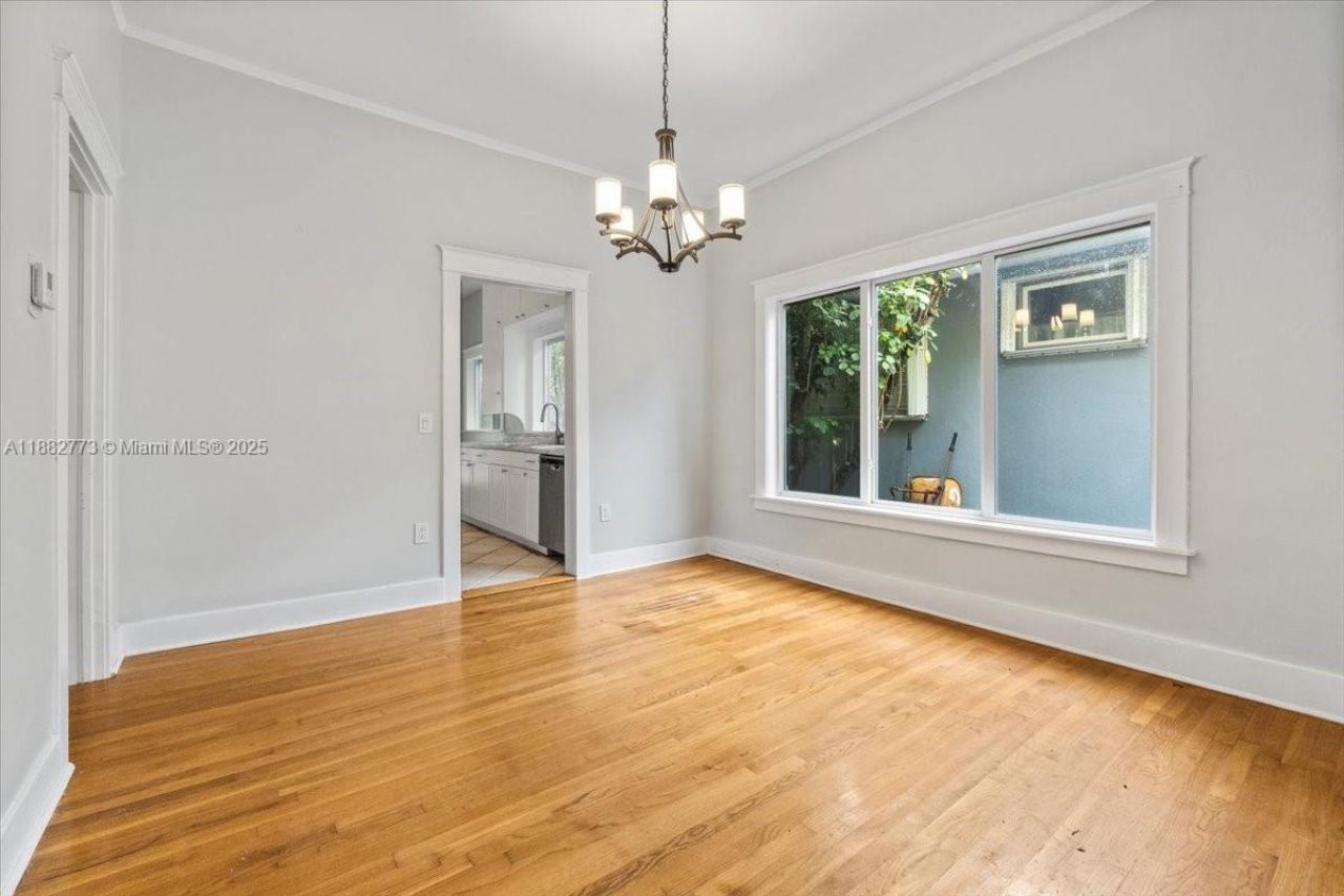 34 SW 18th Rd, Miami, FL 33129 Photo