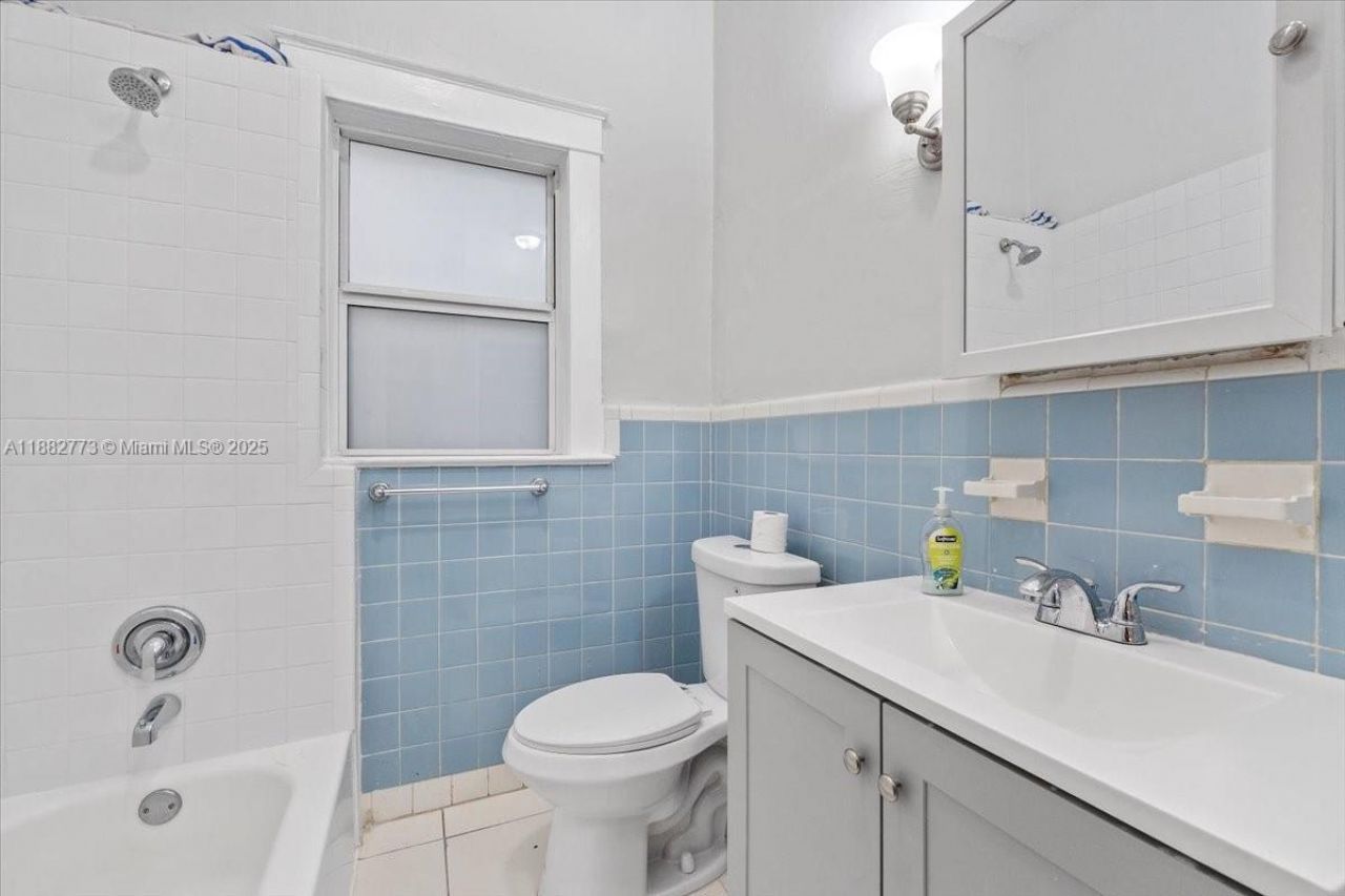 34 SW 18th Rd, Miami, FL 33129 Photo