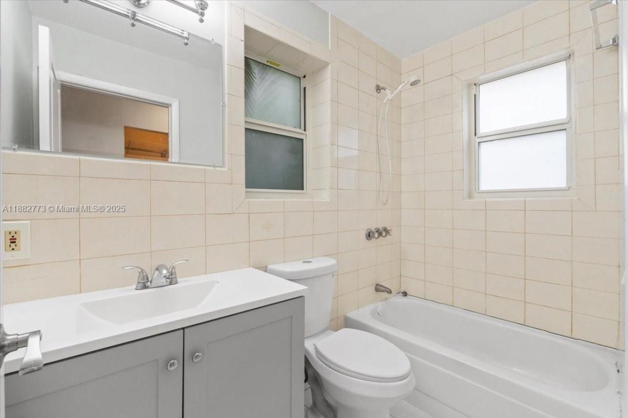 34 SW 18th Rd, Miami, FL 33129 Photo