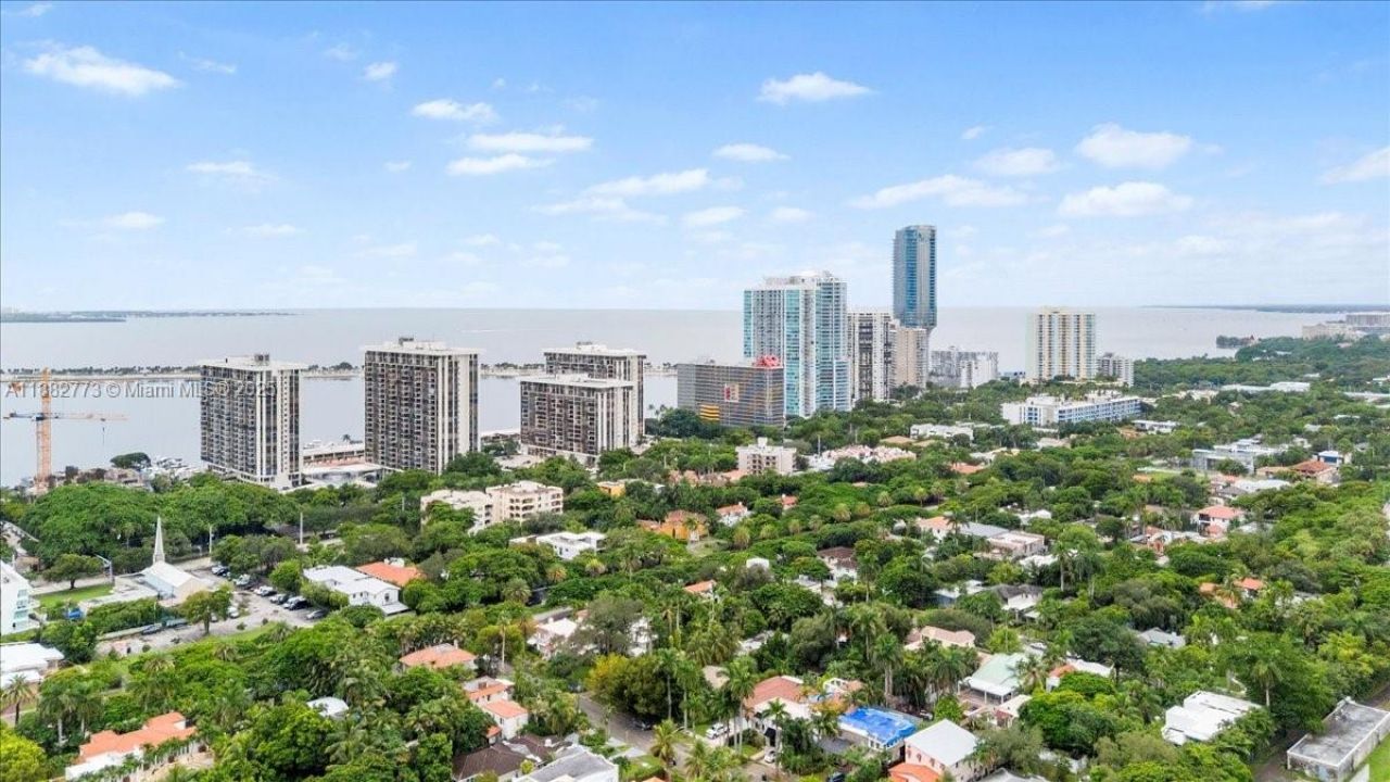 34 SW 18th Rd, Miami, FL 33129 Photo