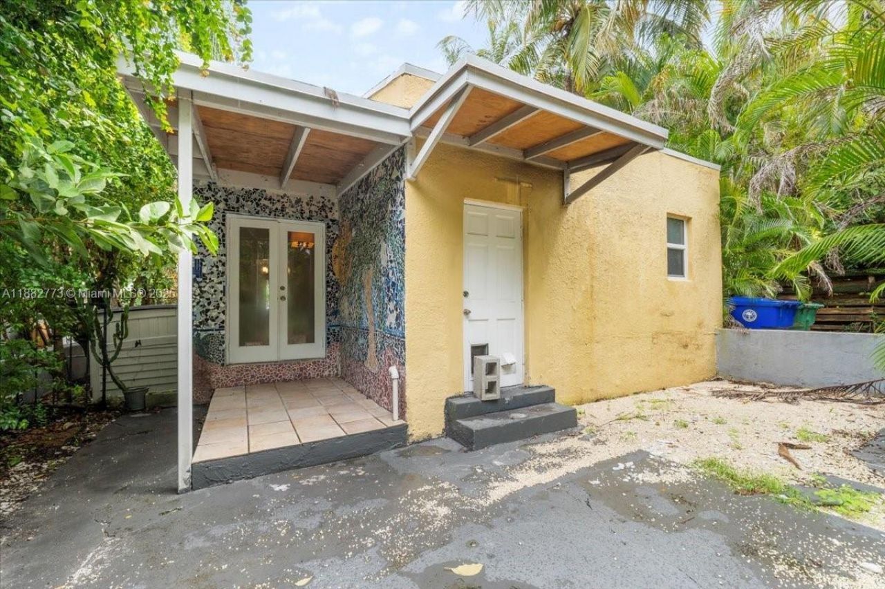 34 SW 18th Rd, Miami, FL 33129 Photo