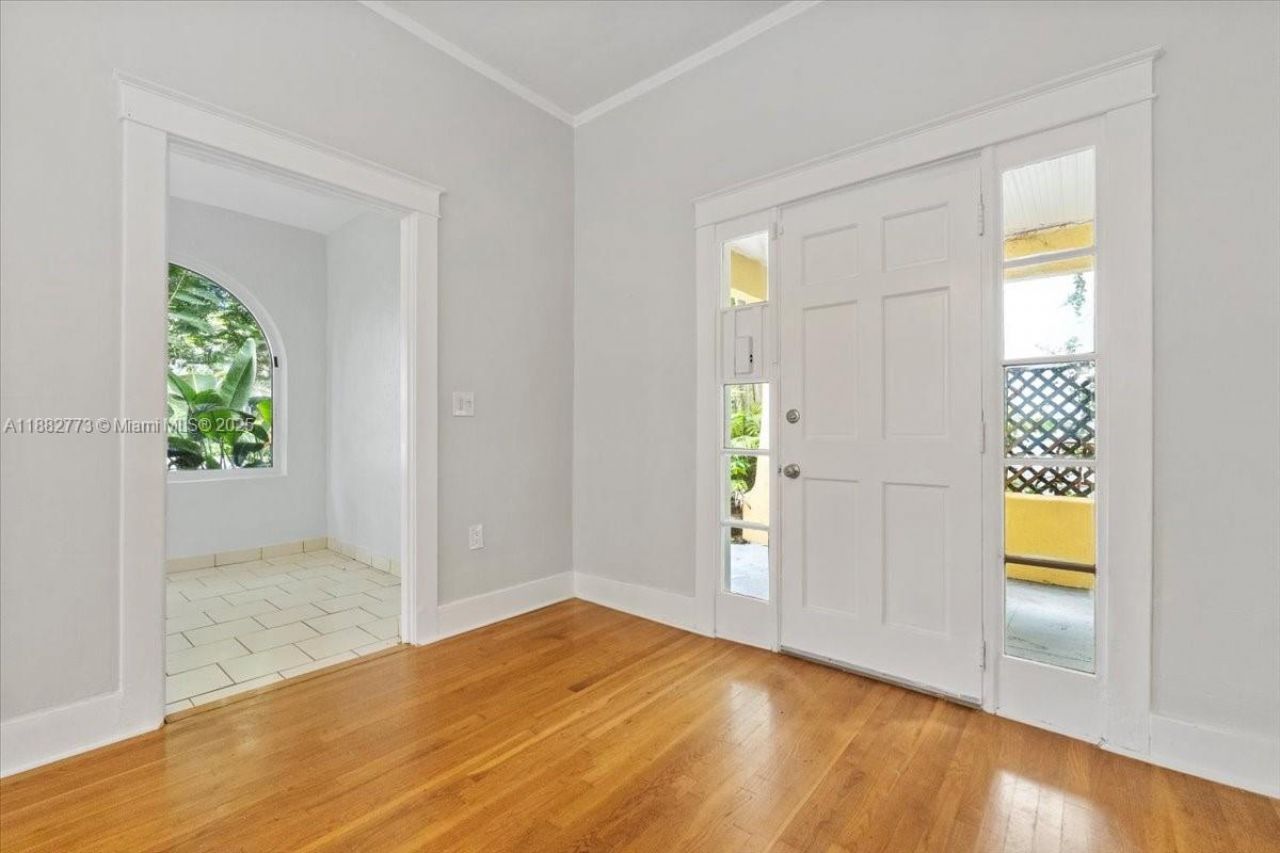 34 SW 18th Rd, Miami, FL 33129 Photo